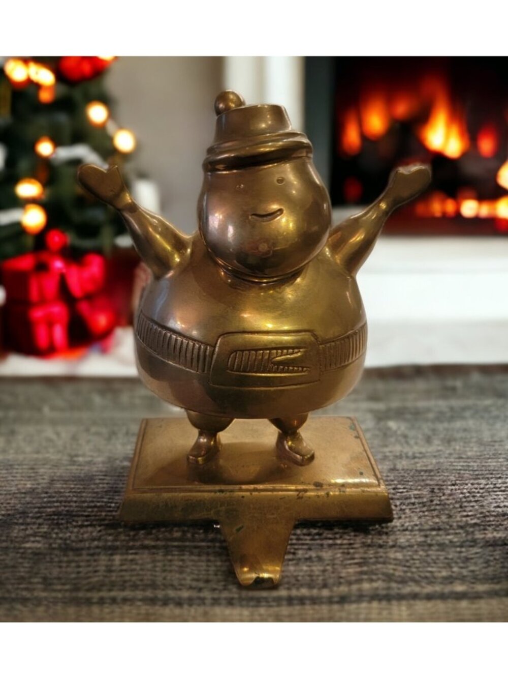 Heavy Brass Santa stocking holder Christmas Vintage Velvet Bottom